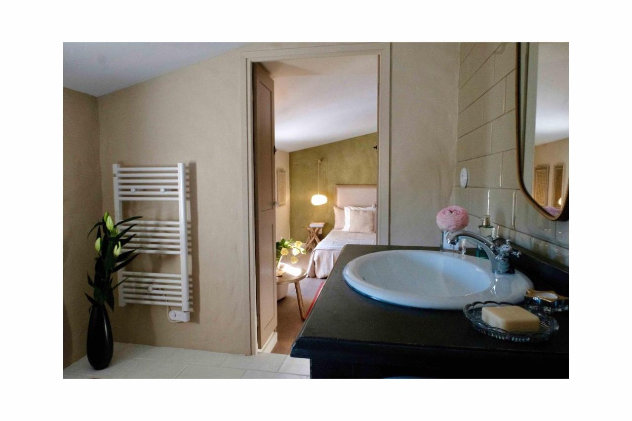 キュキュロン Les Jardins De Sitaara Bed & Breakfast エクステリア 写真