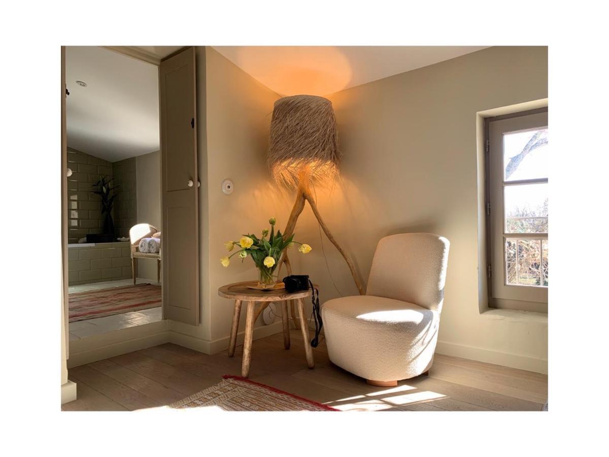 キュキュロン Les Jardins De Sitaara Bed & Breakfast エクステリア 写真
