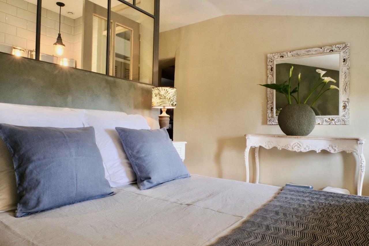 キュキュロン Les Jardins De Sitaara Bed & Breakfast エクステリア 写真