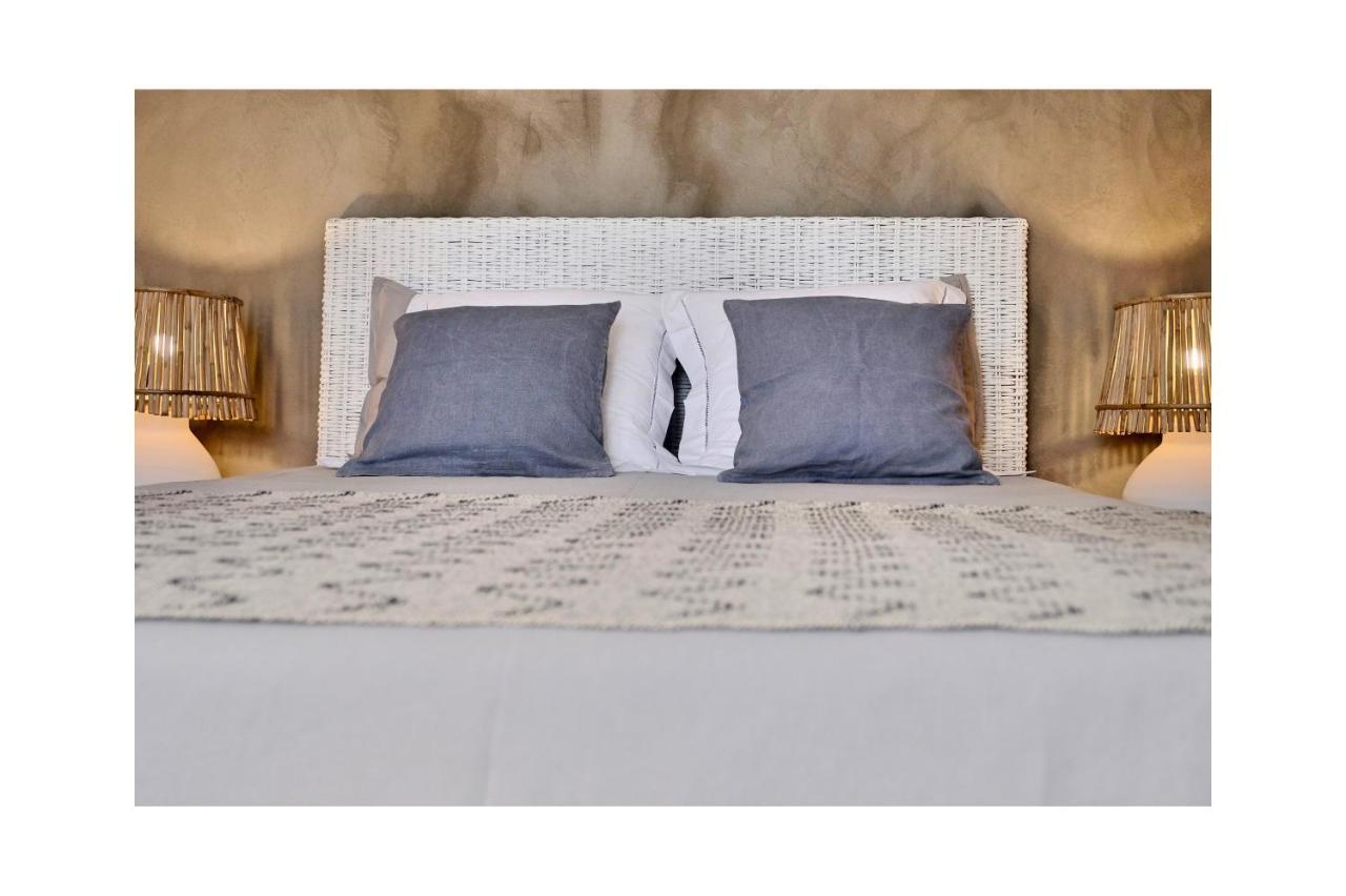 キュキュロン Les Jardins De Sitaara Bed & Breakfast エクステリア 写真